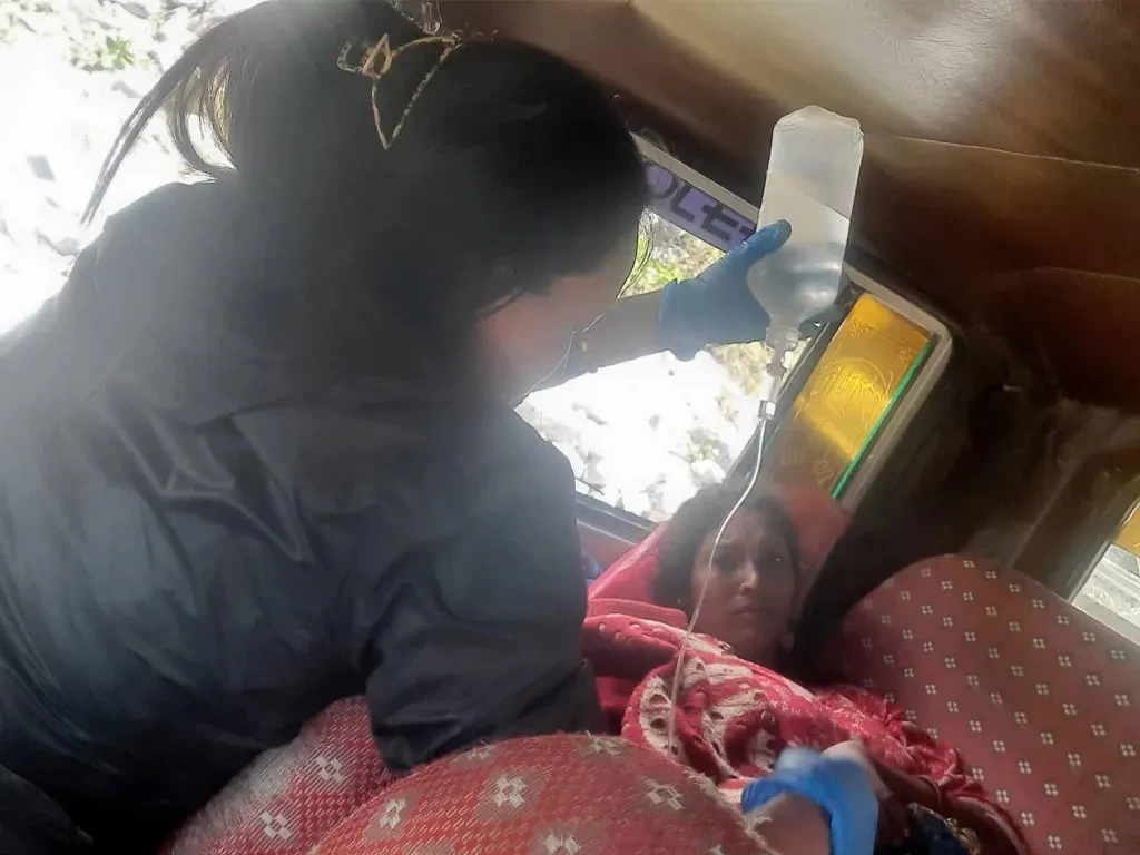 दुर्गमको नियती : बाटोमै मृत बच्चा जन्माइन् नम्रताले  