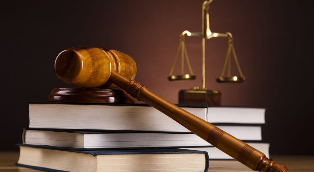 अदालतमै यस्तो भ्रष्टाचारः तीन तलाको भवन सात तलाको लिफ्ट