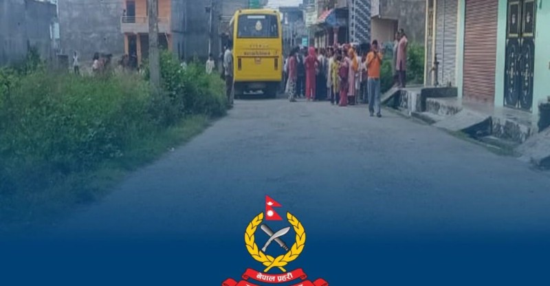 तुलसीपुरमा स्कुल बसको ठक्करबाट २ वर्षीय बालकको मृत्यु