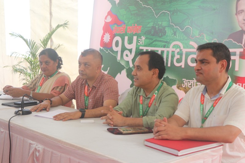 कांग्रेस सभापति गगन थापाको राजनीतिक प्रतिवेदन केन्द्रीय कार्यसमितिबाट पारित