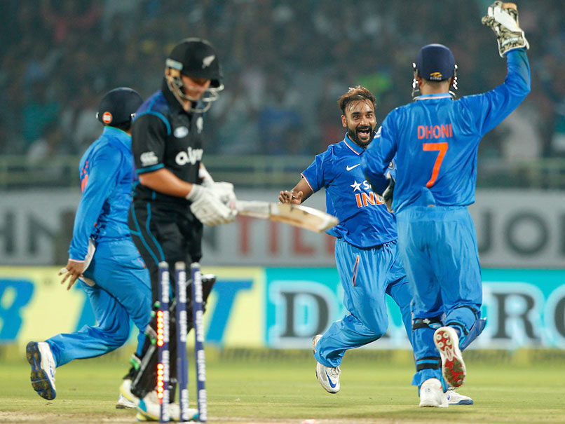 न्युजिल्याण्डलाई भारतले ६ विकेटले हरायो