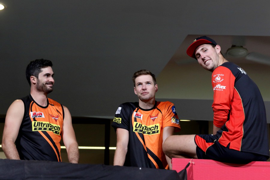 आइपिएलमा बैंग्लोर र सनराइजर्स हैदरावादबिचको खेल रद्द