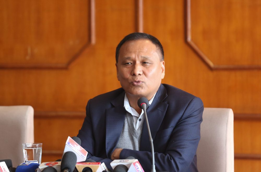 चुनावको तयारीमा कुलमान घिसिङ: उम्मेदवारी दर्ताअघि मन्त्रीबाट राजीनामा दिने संकेत, नयाँ शक्तिहरू एकजुट हुने दाबी