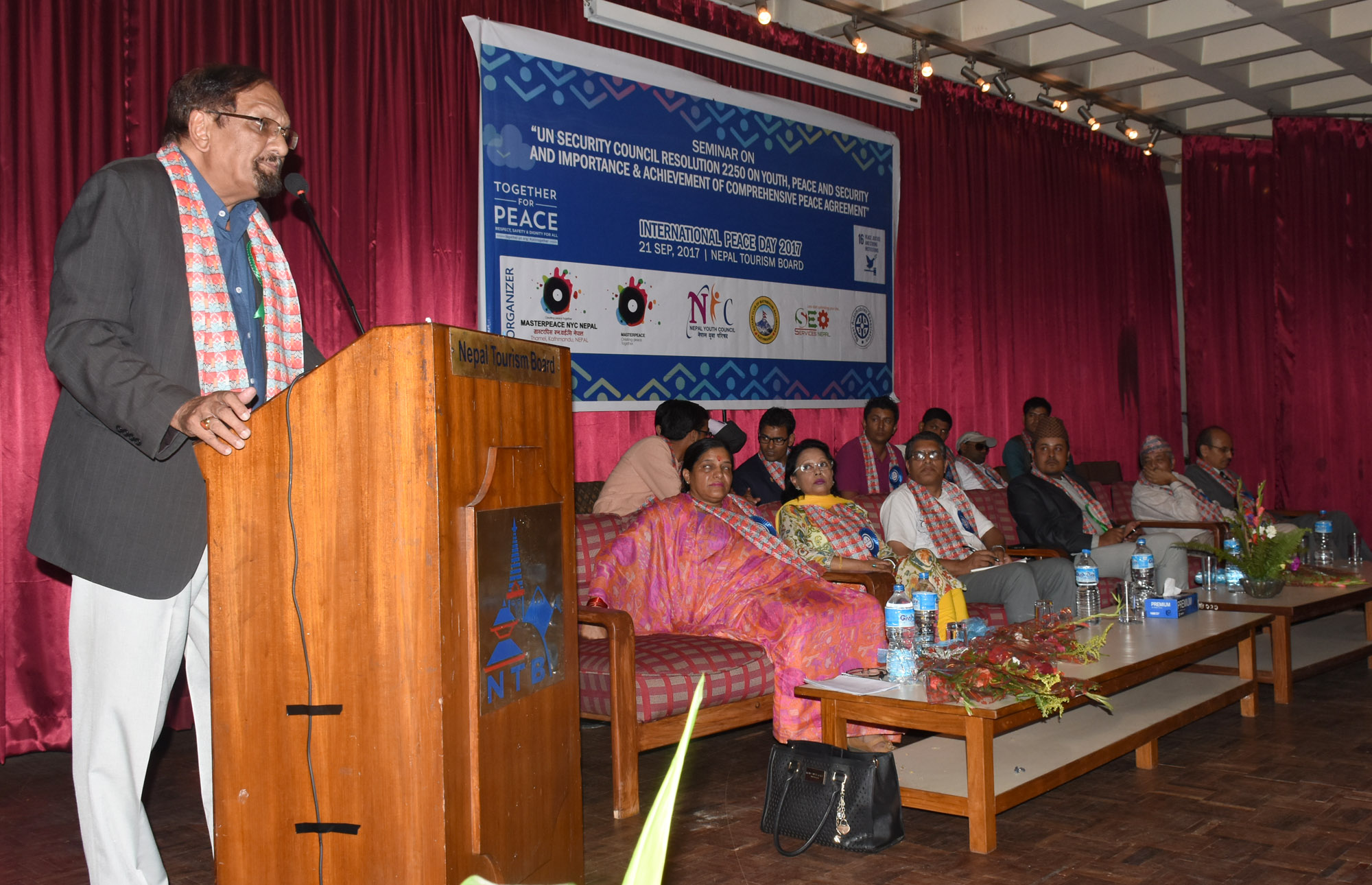 मुलुकमा शान्ति भएमात्र आर्थिक विकास हुन्छः डा महत