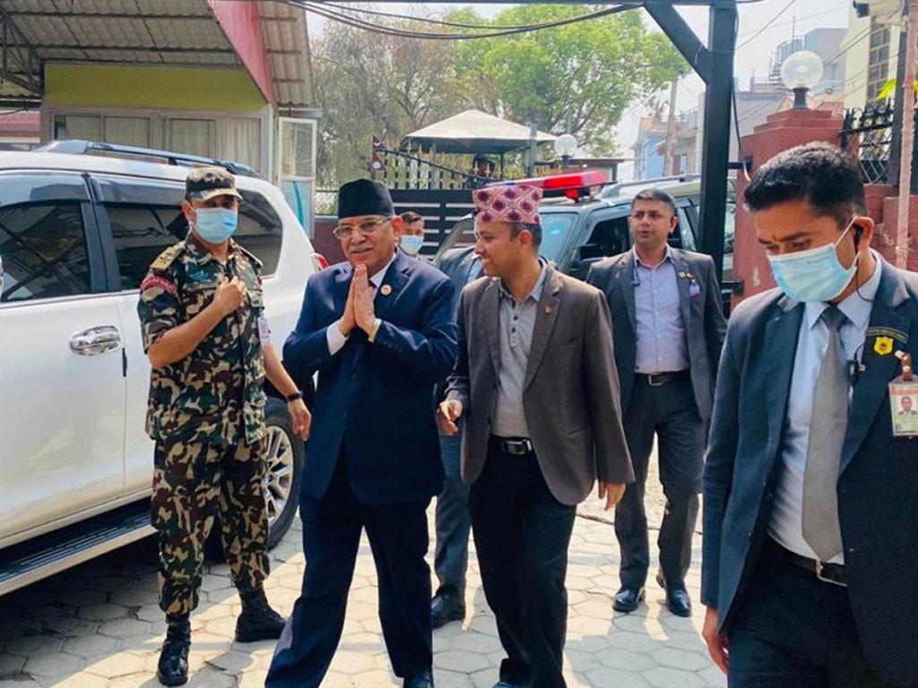 ओलीलाई भेट्न प्रचण्ड, देउवा र सभामुख घिमिरे बालकोटमा