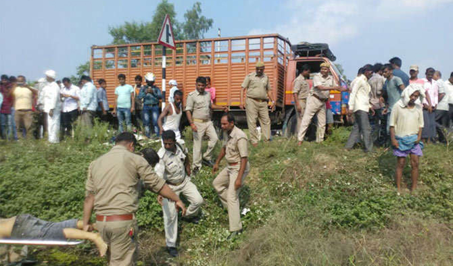  भारतमा कार दुर्घटनामा परी ७ नेपालीको मृत्यु