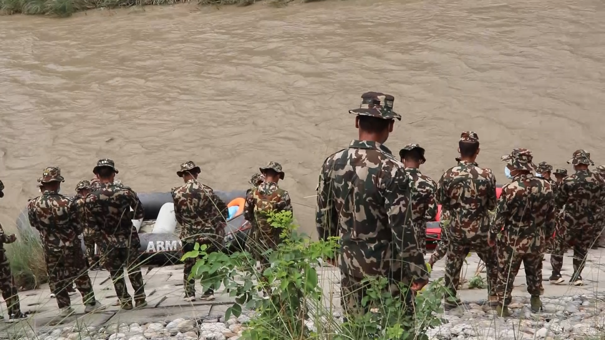 चितवनसम्म बेपत्ताको खोजी गर्न सेनाको ४३६ जनाको टोली परिचालन