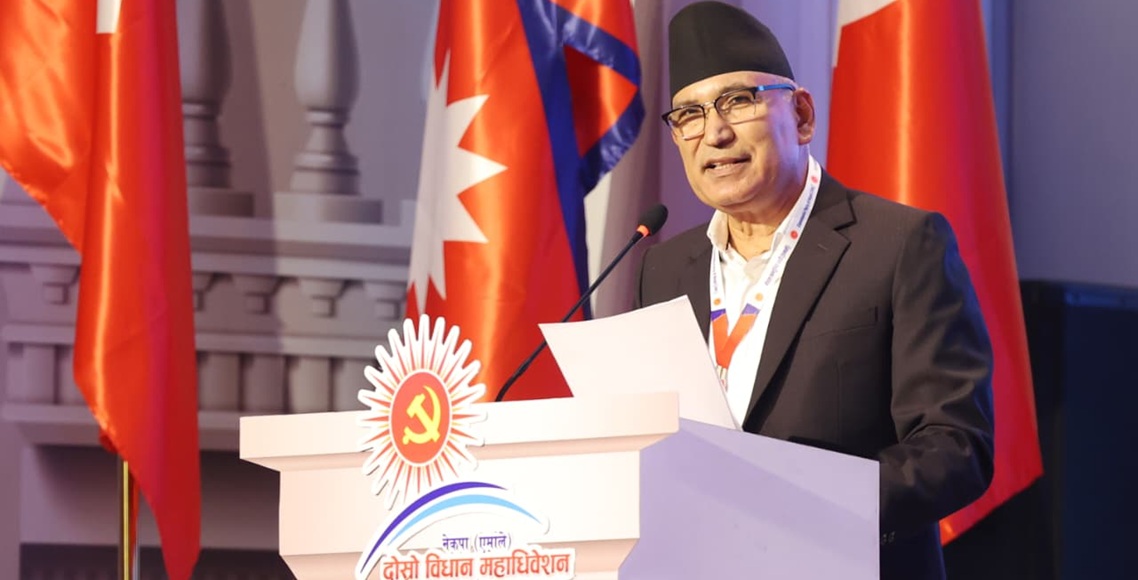 एमाले विधान संशोधन प्रस्ताव : ७० वर्षे उमेर हद र दुई कार्यकालको सीमा हटाइने, पदाधिकारी १५ मात्रै रहने