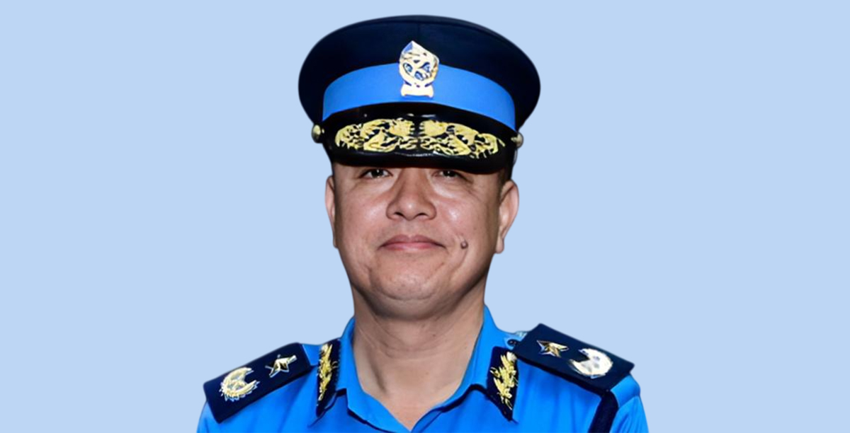 नेपाल प्रहरीको ३२औं नेतृत्वमा चन्द्रकुवेर खापुङ