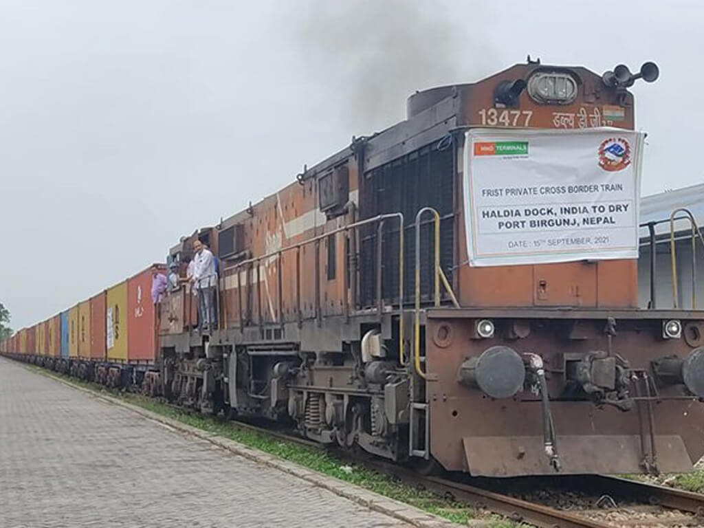 नेपालमा भारतबाट पहिलो पटक निजी कार्गो रेल वीरगन्ज आइपुग्यो