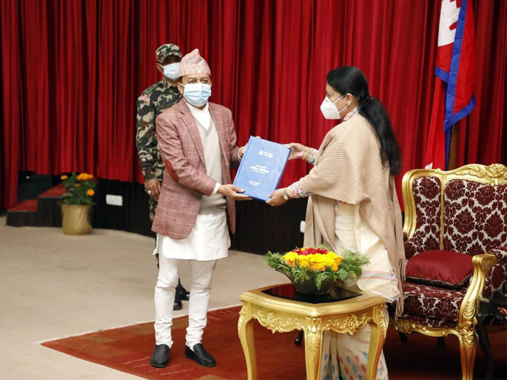 राष्ट्रपतिसमक्ष लोकसेवा आयोगको वार्षिक प्रतिवेदन पेश