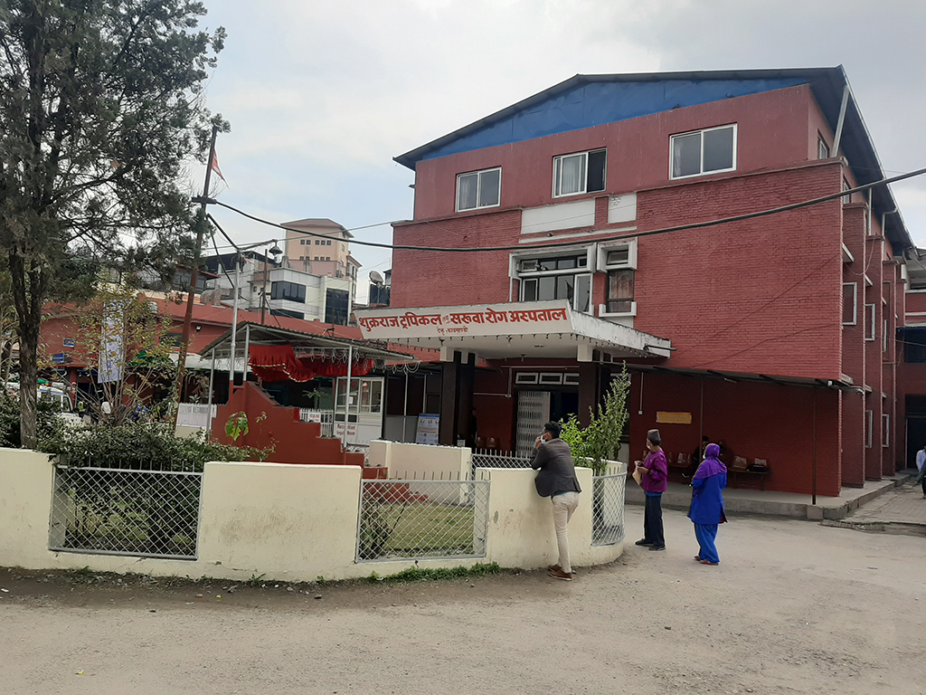 कोरोनाविरुद्धको पहिलो खोप टेकु अस्पतालका निर्देशकले लगाउने