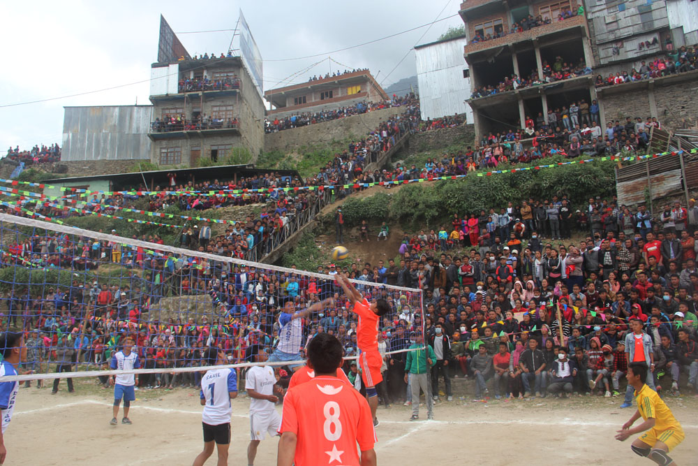  रेडपण्डा ट्रफि हरित युवा पर्यटन विकास समाज रसुवालाई 