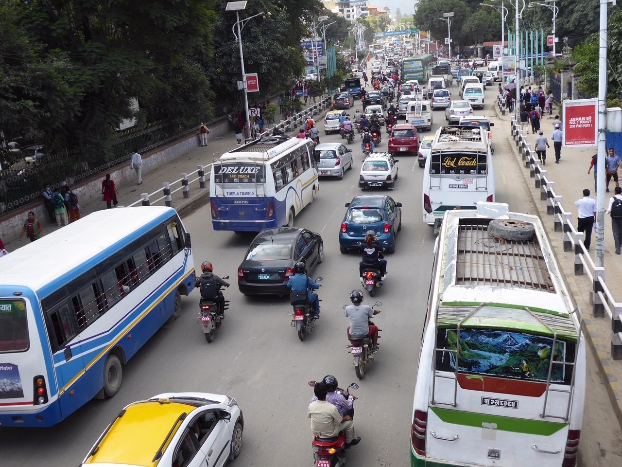 काठमाडौँ उपत्यकामा सार्वजनिक सवारी साधनको अनुगमन तीव्र बनाईदै 